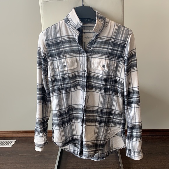 American Eagle flannel shirt. - Picture 4 of 4
